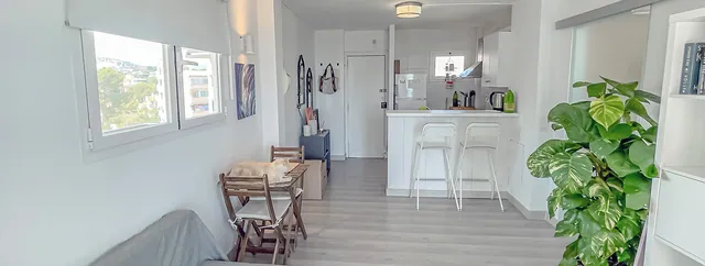 Vardagsrum och matplats, lägenhet till salu i Cala Major, Mallorca