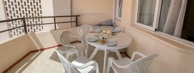 Balkong, lägenhet till salu i Palmanova, Mallorca