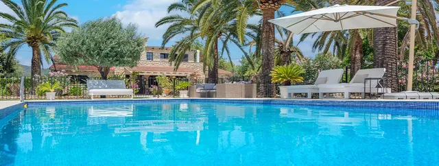 Pool, finca till salu i Binissalem, Mallorca