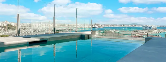 Pool med havsutsikt, takvåning till salu i Paseo Marítimo, Mallorca