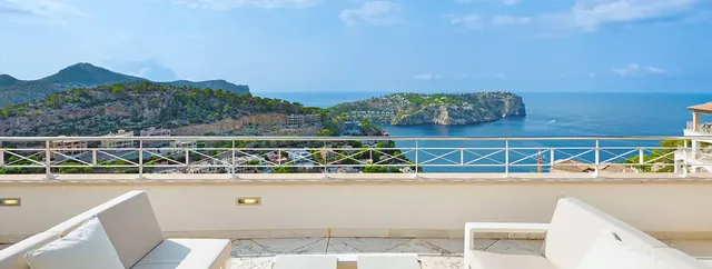 Terrass med havsutsikt, takvåning till salu i Port d'Andratx, Mallorca