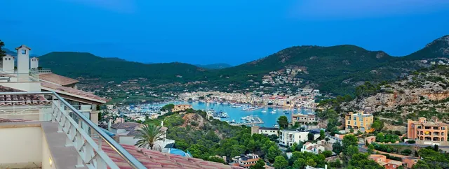 Havsutsikt, takvåning till salu i Port d'Andratx, Mallorca