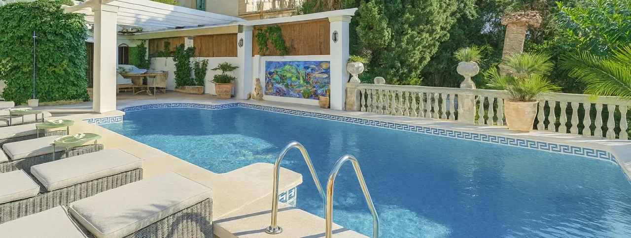 Poolterrass, villa till salu i Cala Major, Mallorca