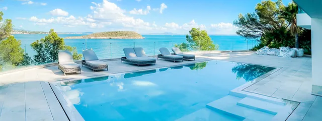 Pool terrace with sea view, Villa for sale in Cala Vinyes, Mallorca