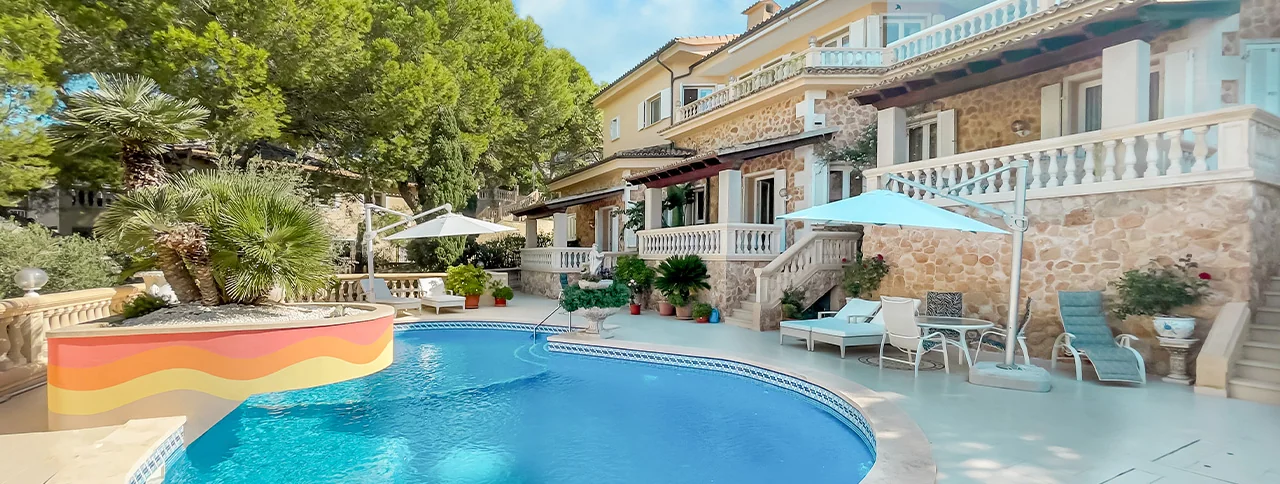 Poolterrass, villa till salu i Costa de la Calma, Mallorca