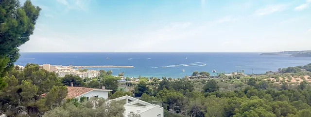 Investeringsmöjlighet – villa med havsutsikt och stor potential på Mallorca