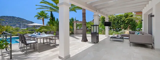 Matplats utomhus, villa till salu i Port d'Andratx, Mallorca