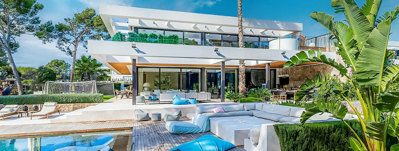 Poolterrass, villa till salu i Santa Ponsa, Mallorca